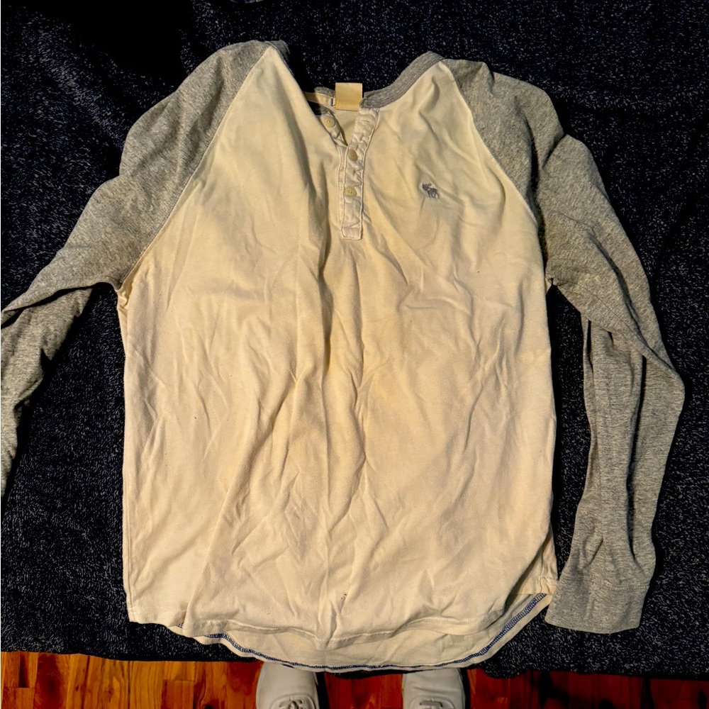 Abercrombie and fitch long sleeve t shirt